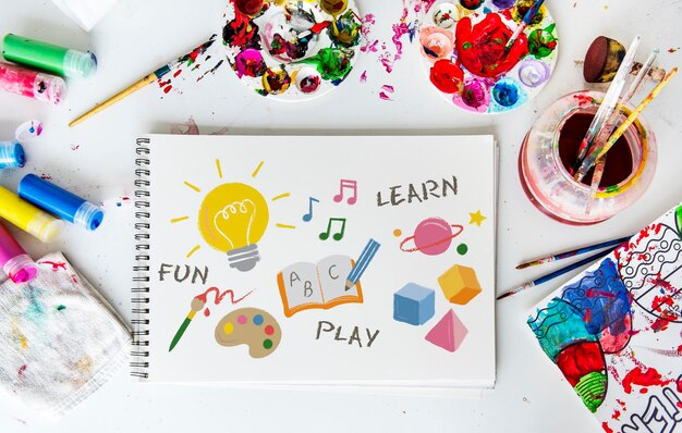 Jak rozwijać kreatywność u dzieci w codziennych zabawach?
